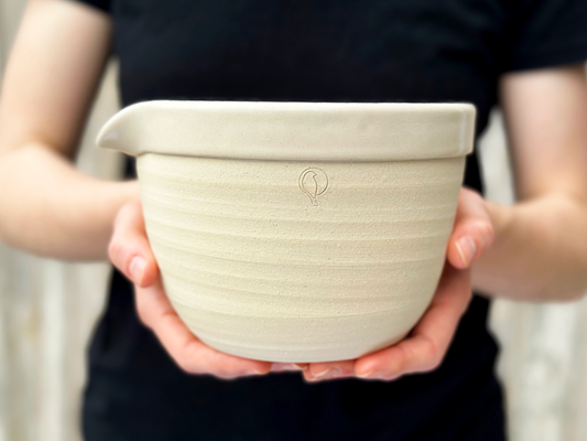 Throwing in the Cornfield: Making Small Mixing Bowls in Lancaster County