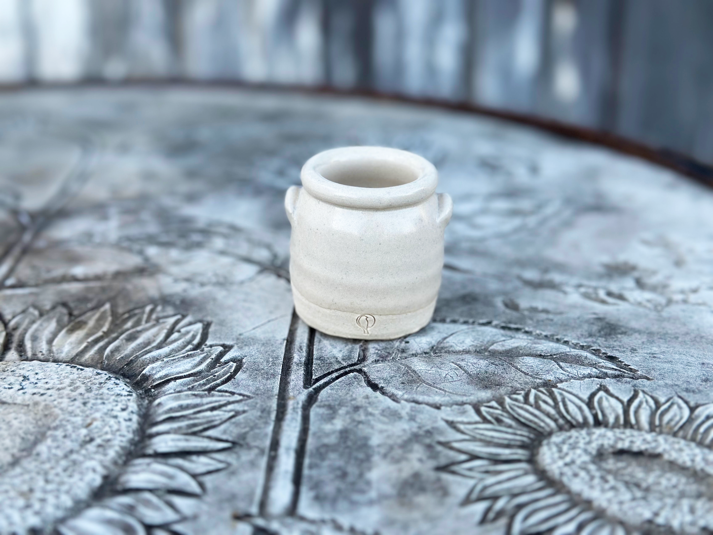 Little Country Crock Match holder in Linen